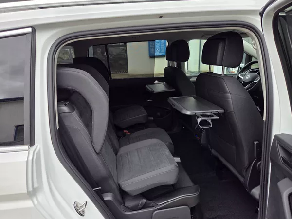 Volkswagen Touran 1.5 TSI DSG 7míst - foto 36