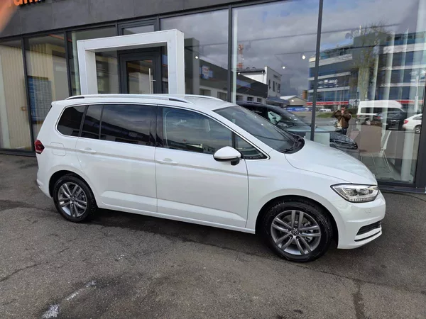 Volkswagen Touran 1.5 TSI DSG 7míst - foto 4