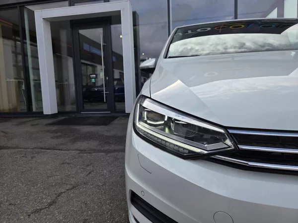 Volkswagen Touran 1.5 TSI DSG 7míst - foto 5