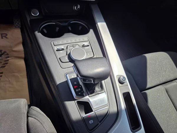 Audi A4 Avant 2.0 TDI DSG - foto 25