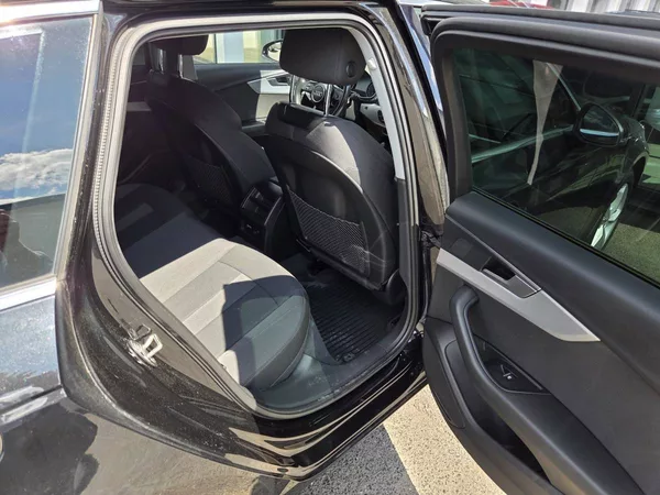 Audi A4 2.0 TDI DSG - foto 31