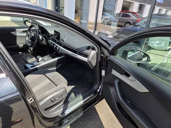 Audi A4 2.0 TDI DSG - foto 33