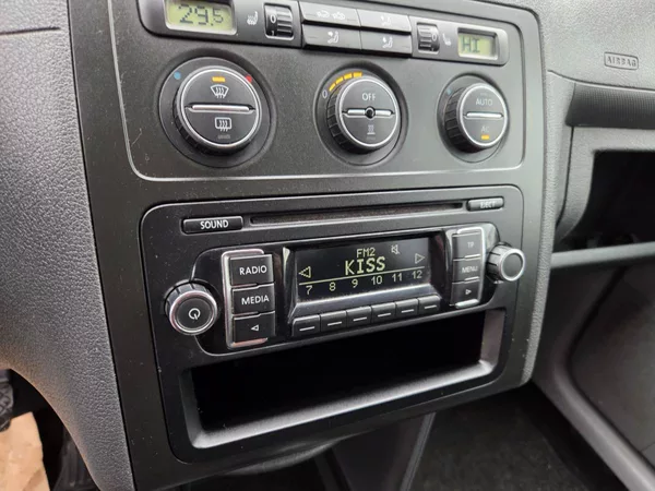 Volkswagen Caddy 1.9 TDI 4x4 - foto 14