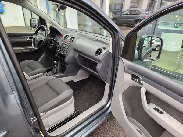 Volkswagen Caddy 1.9 TDI 4x4 - foto 23