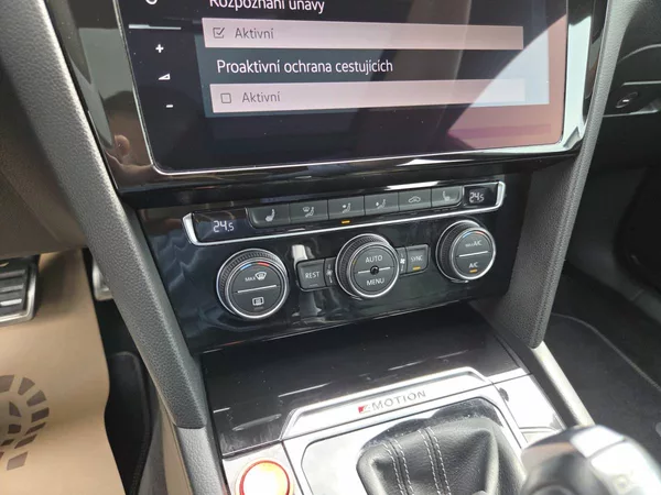 Volkswagen Arteon 2.0 BiTDI DSG 4M 176kW R-Line - foto 34