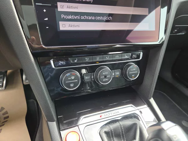 Volkswagen Arteon 2.0 BiTDI DSG 4M 176kW R-Line - foto 38