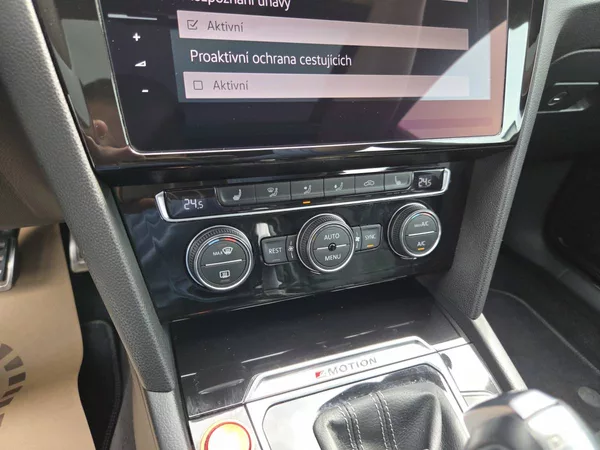 Volkswagen Arteon 2.0 BiTDI DSG 4M 176kW R-Line - foto 42