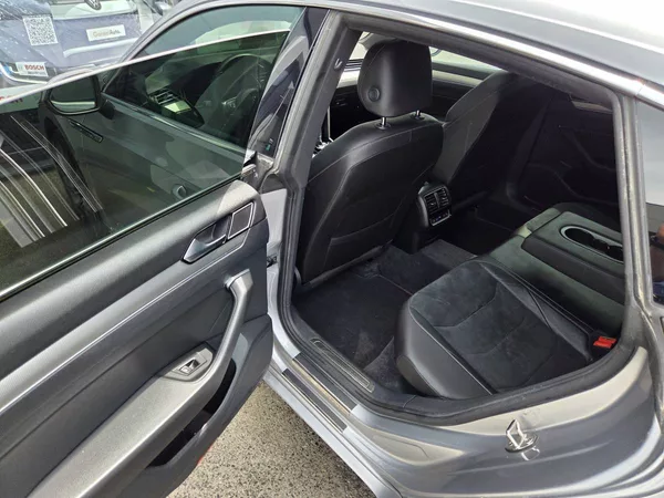 Volkswagen Arteon 2.0 BiTDI DSG 4M 176kW R-Line - foto 59