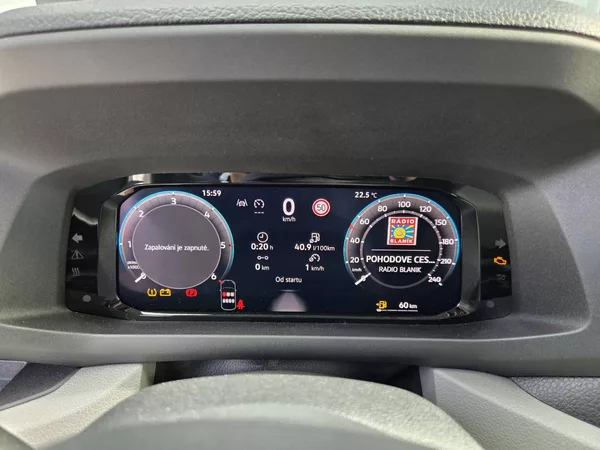 Volkswagen Crafter 35 L4 2.0 TDi 130 kW valník 7m - foto 14
