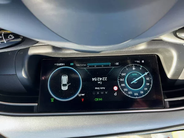 Hyundai Tucson 1.6 CRDI MHEV 100 kW 4x4 Style - foto 16