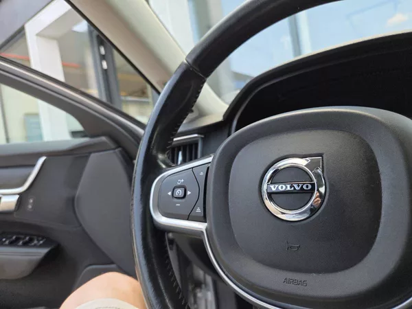 Volvo V90 D4 2.0 140kW - foto 18