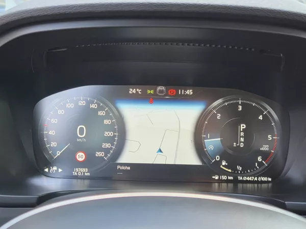Volvo V90 D4 2.0 140kW - foto 22
