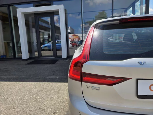 Volvo V90 D4 2.0 140kW - foto 8