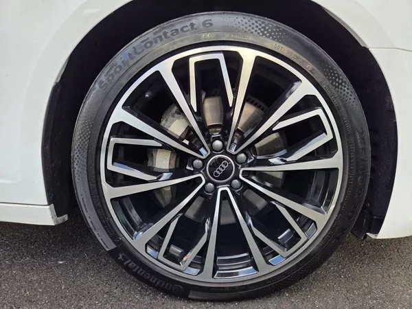 Audi A6 3.0 TDI DSG Quattro - foto 36