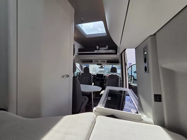 Volkswagen Grand California 2.0 TDI DSG - foto 33
