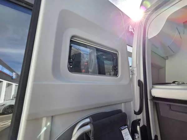 Volkswagen Grand California 2.0 TDI DSG - foto 50