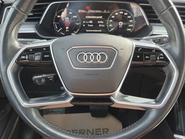 Audi e-tron Quattro 300kW Advanced - foto 18