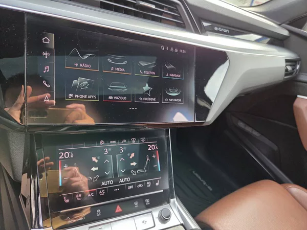 Audi e-tron Quattro 300kW Advanced - foto 25