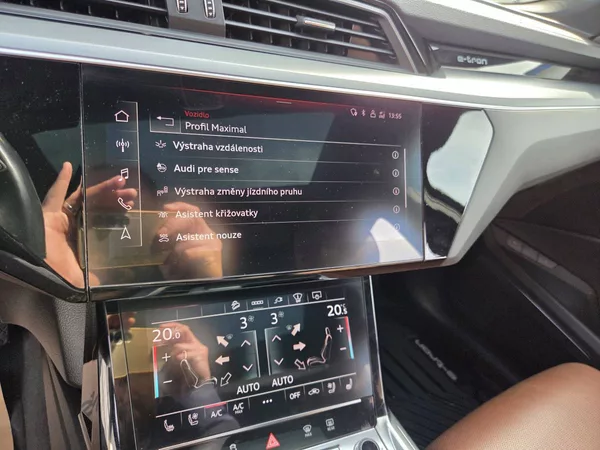 Audi e-tron Quattro 300kW Advanced - foto 28