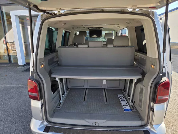 Volkswagen Multivan 2.0 TDI DSG 132kW - foto 21