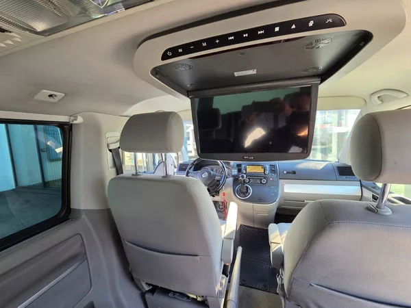 Volkswagen Multivan 2.0 TDI DSG 132kW - foto 9