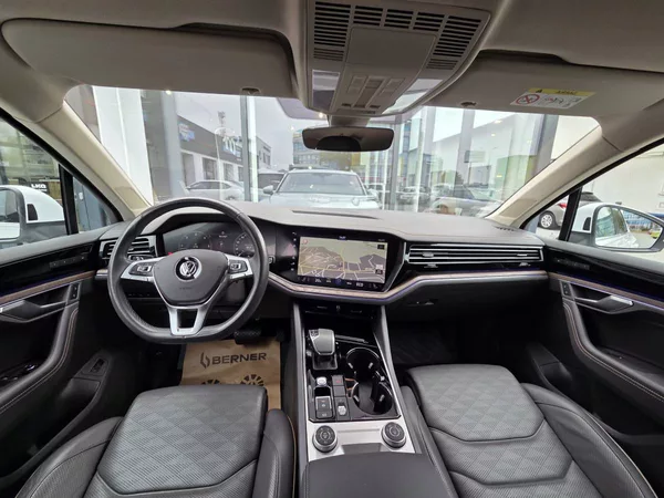 Volkswagen Touareg 3.0 TDI 210kW Noční vidění - foto 12