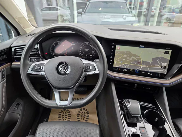 Volkswagen Touareg 3.0 TDI 210kW Noční vidění - foto 14
