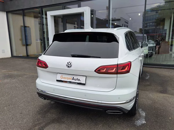 Volkswagen Touareg 3.0 TDI 210kW Noční vidění - foto 3