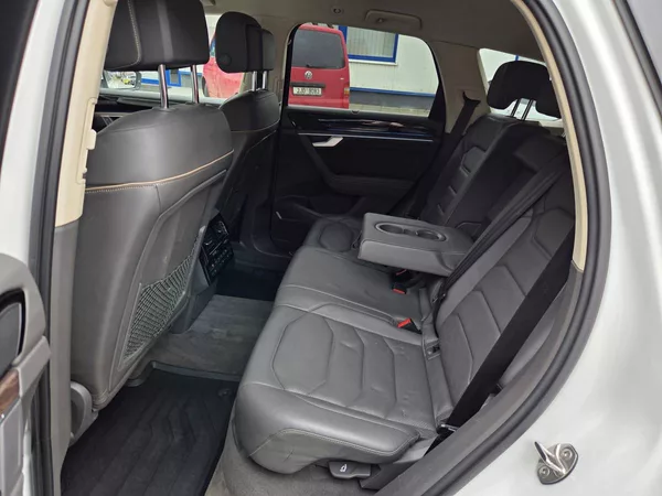 Volkswagen Touareg 3.0 TDI 210kW Noční vidění - foto 43