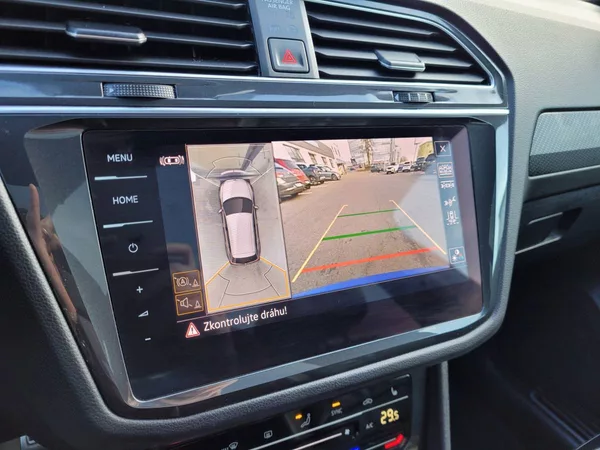 Volkswagen Tiguan R 2.0 TSI AKRAPOVIČ 235kW - foto 44