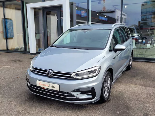 Volkswagen Touran 1.5 TSI DSG R-Line 7míst TAŽNÉ