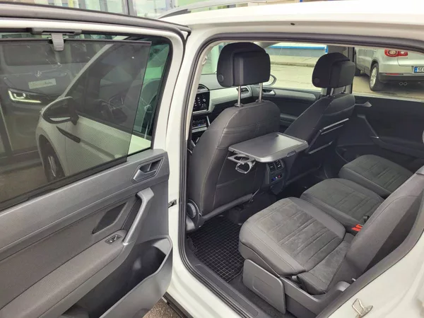 Volkswagen Touran 2.0 TDI R-line 7míst - foto 31