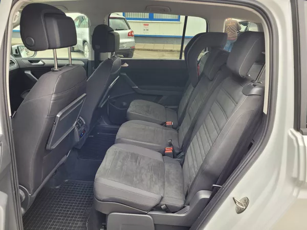 Volkswagen Touran 2.0 TDI R-line 7míst - foto 35