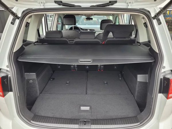 Volkswagen Touran 2.0 TDI R-line 7míst - foto 38
