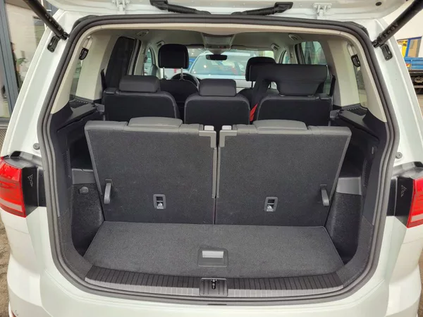 Volkswagen Touran 2.0 TDI R-line 7míst - foto 39