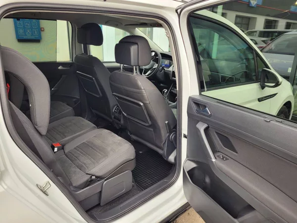 Volkswagen Touran 2.0 TDI R-line 7míst - foto 41