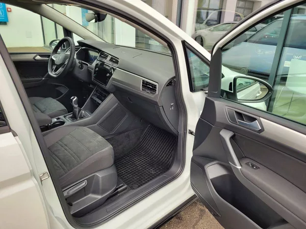 Volkswagen Touran 2.0 TDI R-line 7míst - foto 43