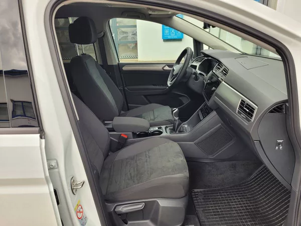 Volkswagen Touran 2.0 TDI R-line 7míst - foto 44