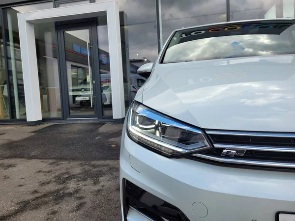 Volkswagen Touran 2.0 TDI R-line 7míst - foto 5