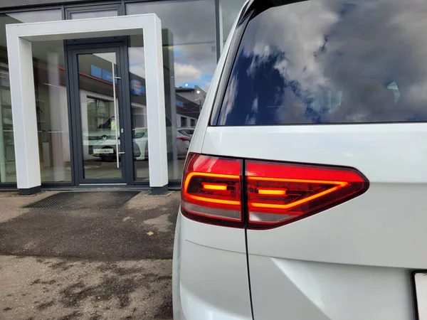 Volkswagen Touran 2.0 TDI R-line 7míst - foto 7