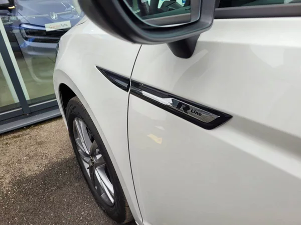 Volkswagen Touran 2.0 TDI R-line 7míst - foto 8
