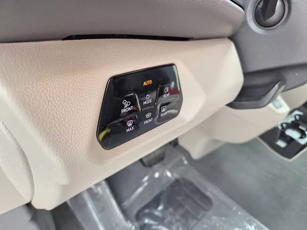 Volkswagen Multivan Long Bulli 2.0 TDI DSG - foto 10