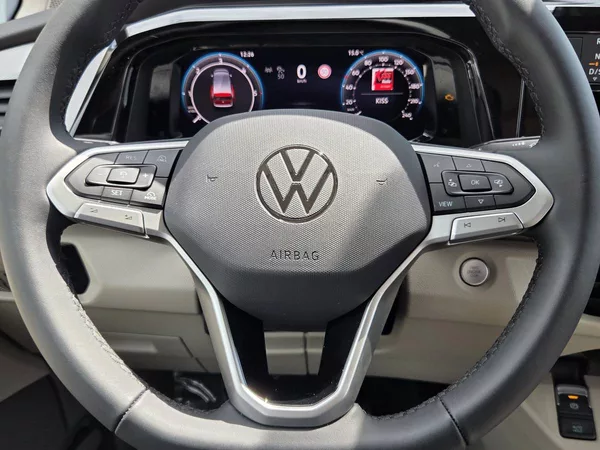 Volkswagen Multivan Long Bulli 2.0 TDI DSG - foto 9