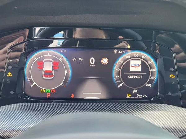 Volkswagen Golf Variant 2.0 TDI DSG R-line - foto 23