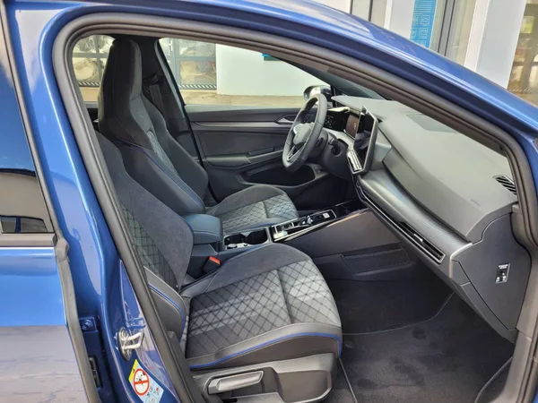Volkswagen Golf Variant 2.0 TDI DSG R-line - foto 49