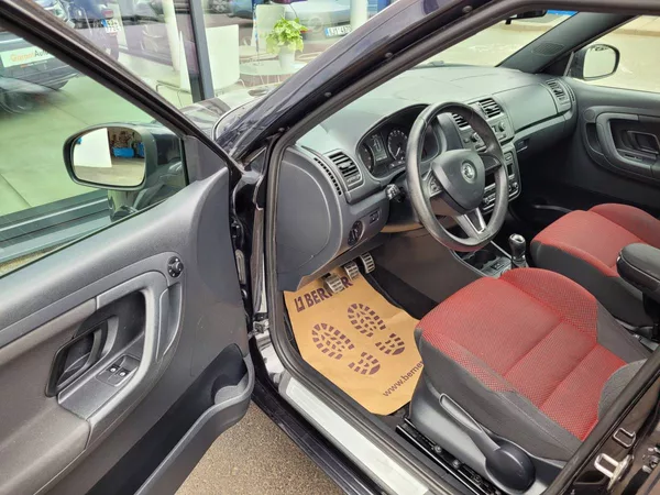 Škoda Fabia 1.2 TSI Monte Carlo - foto 6