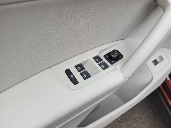 Volkswagen Tiguan 1.5 TSI DSG Elegance - foto 14