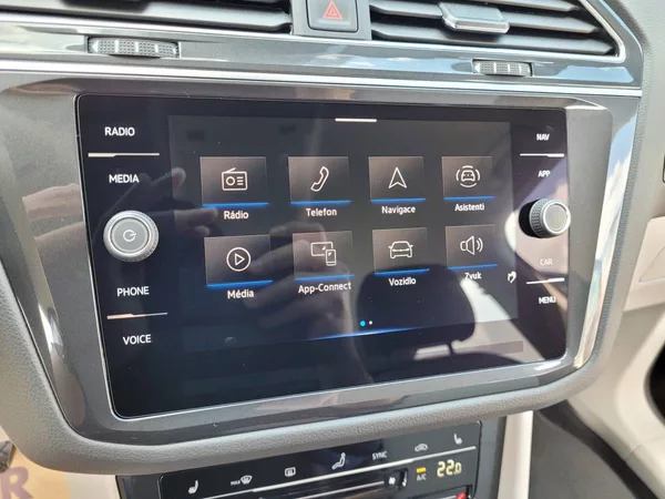 Volkswagen Tiguan 1.5 TSI DSG Elegance - foto 32