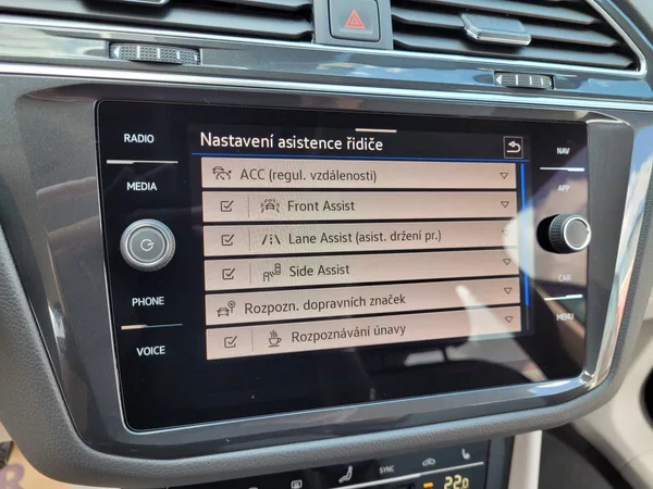 Volkswagen Tiguan 1.5 TSI DSG Elegance - foto 33
