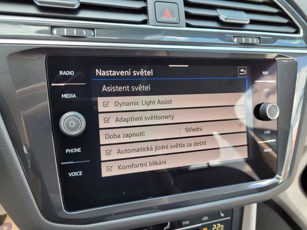 Volkswagen Tiguan 1.5 TSI DSG Elegance - foto 35